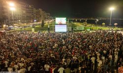 İzmir'in meydanlarında çeyrek final coşkusu