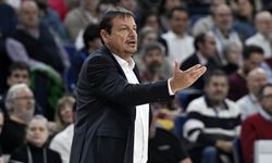 Lefkoşa'da skandal pankart: Ergin Ataman'dan ilk açıklama!