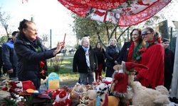 Karşıyaka’nın ‘Yeni Yıl Pazarı’na büyük ilgi