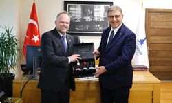 Kanada ve İzmir arasında kültürel ilişkiler gelişecek