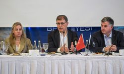 Başkan Tugay’dan “turizm konseyi” önerisi