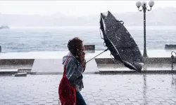 Meteoroloji'den Kuvvetli Sağanak Uyarısı! Sakın Şemsiyesiz Çıkmayın...
