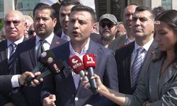Özgür Çelik'ten sevk görüntülerine çok sert tepki: 'Savaş suçluları gibi...'