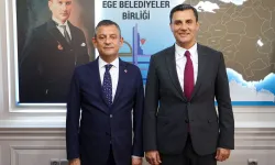 Özel'den İlk Paylaşım: 'Yüreğim Yanıyor, Nasıl Anlatılır Bir Kardeşin Gidişi?'