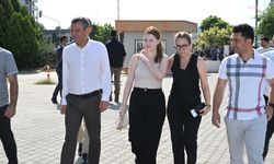 Özgür Özel, Ferdi Zeyrek’in kızı Nehir Zeyrek’i üniversite sınavına götürdü