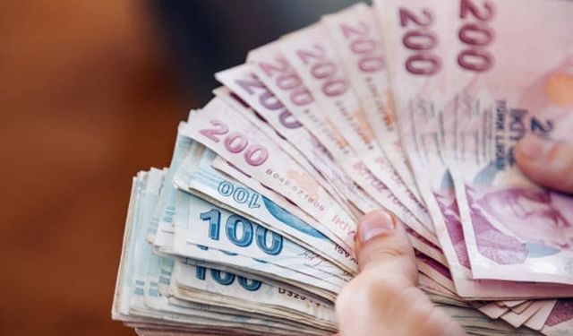 En düşük emekli maaşına yapılan zam Resmi Gazete'de yayımlandı