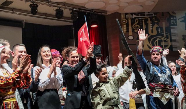 Karşıyaka Belediyesi’nden 18 Mart’ta anlamlı gösteri: ‘Bir Ulus Doğuyor’