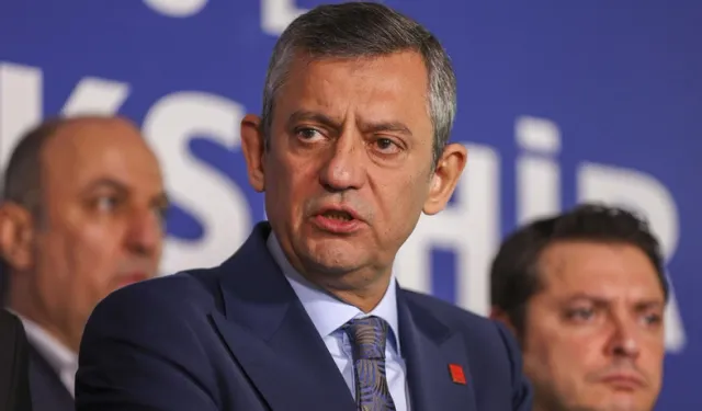 Özgür Özel Oyunu Kullandı ve Net Konuştu! 'İmamoğlu Hem Silivri Hem Çankaya Yolunda'
