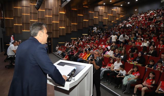 Dikili Belediyesi’nden Voleybol Altyapısına Güçlü Adım