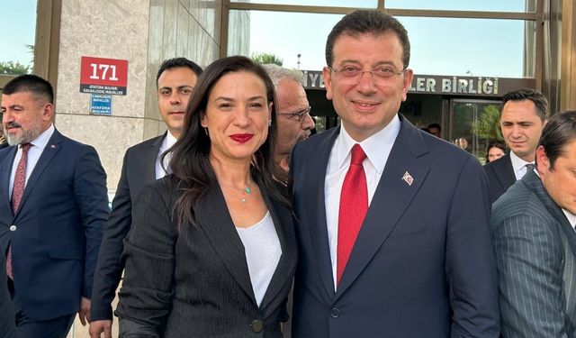''Her yeri bayraklarla  donatıyoruz''