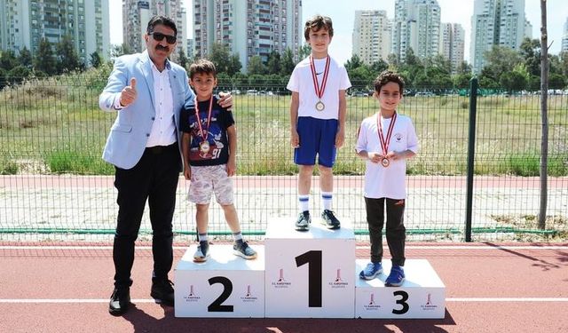 Atletizm pistinde bayram coşkusu