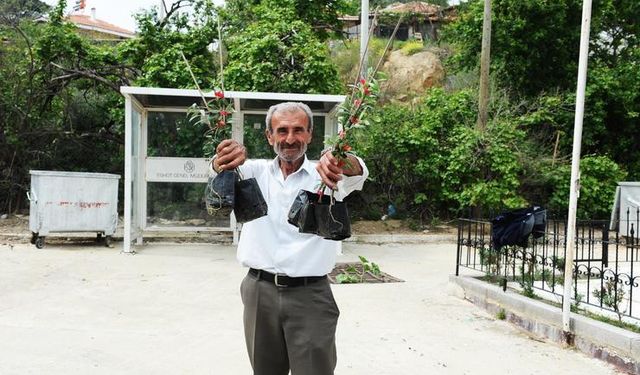 Karşıyaka Belediyesi’nden Sancaklı’da fidan dayanışması