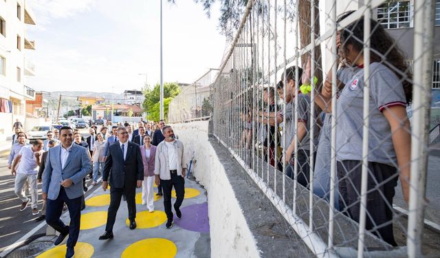 Güzel İzmir Hareketi ile kent dönüşüyor