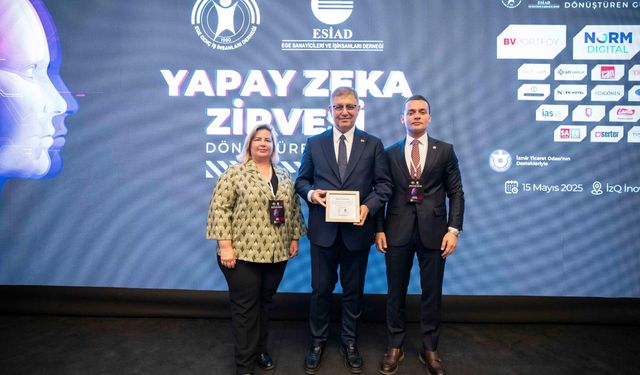 Başkan Tugay, Yapay Zekâ Zirvesi’nde konuştu