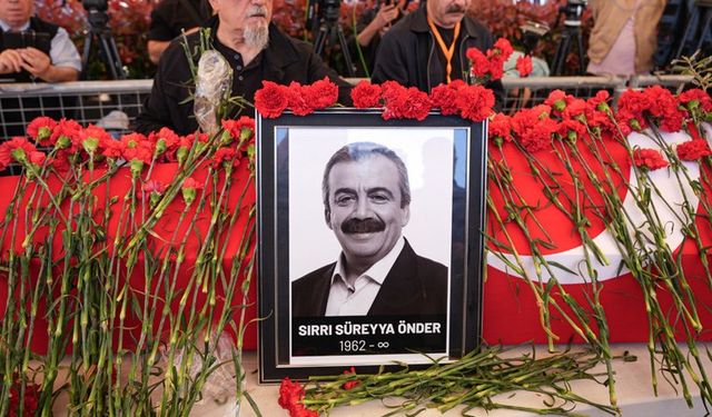 Sırrı Süreyya Önder'in ismi Diyarbakır'da caddeye verilecek