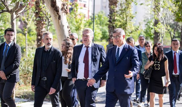 Başkan Tugay AB Delegasyonu’na İzmir’in “iklim nötr” çalışmalarını anlattı