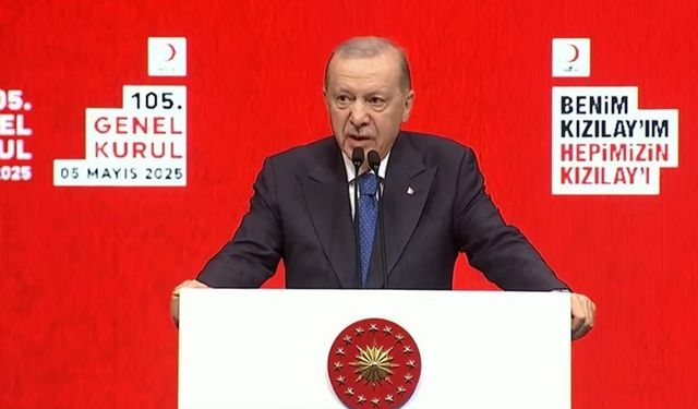 Erdoğan'dan depremde çadır satan Kızılay'a övgüler