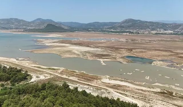 Tahtalı Barajı’nda su seviyesi yüzde 13’e düştü