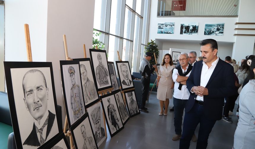 Dikili’de “Sarı Saçlı Mavi Gözlüm” konulu sergiye yoğun ilgi