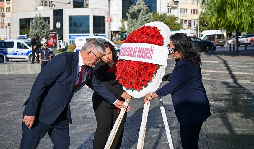 Bornova’da 19 Ekim Muhtarlar Günü dayanışması