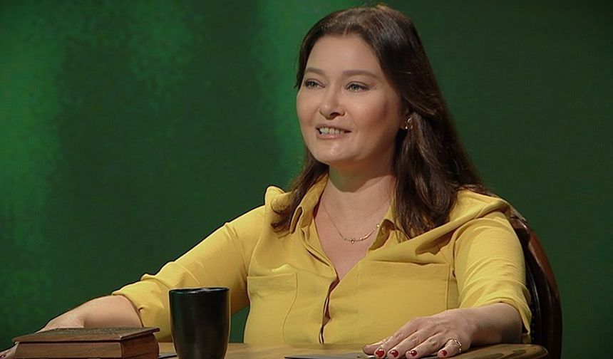 Nurgül Yeşilçay: 'Gülmek için komedi programlarına sığınıyorum'