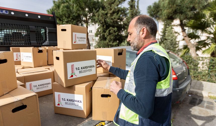 Karşıyaka Belediyesi’nden ihtiyaç sahiplerine Ramazan kolisi