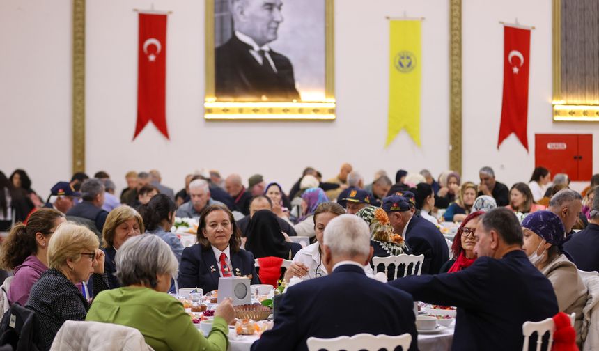 "Bizler, büyük bir ailenin fertleriyiz"