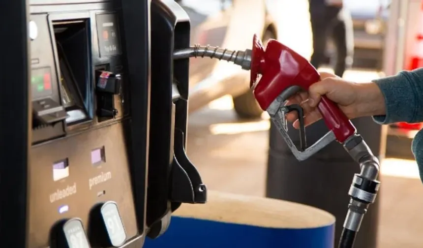 Akaryakıt fiyatlarında tabela sabit kaldı: Benzin, motorin ve LPG'de son durum