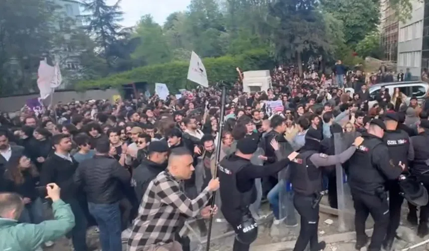 Nureddin Yıldız'ı protesto ettikleri için tutuklanan Boğaziçili 6 öğrenci serbest!