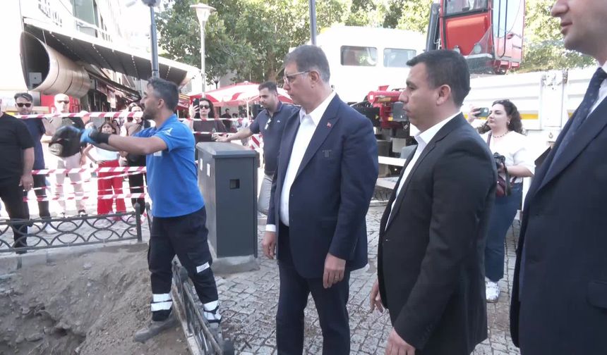 İzmir Büyükşehir Belediye Başkanı Tugay açıkladı: İşten çıkarmaların çoğu büro personeli olacak