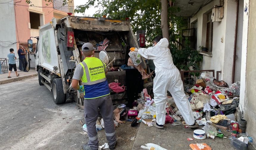 Çöp ev temizlendi, yedi yıllık kabus son buldu